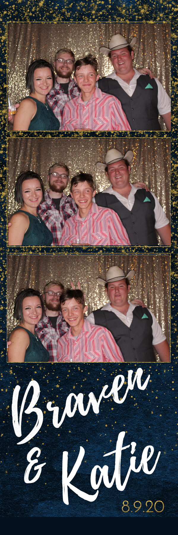 Katie and Braven’s Wedding | View more photos from the event at gallery.photoboothbillings.com/u/PhotoBoothBillings/Katie-and-Braven’s-Wedding